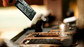 Honor Magic V6 ar putea aduce o premieră majoră: baterie mare într-un telefon pliabil