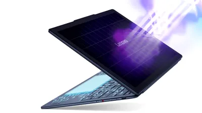 Laptop-ul concept Lenovo Yoga Solar PC, alimentat cu energie solară, debutează la MWC 2025