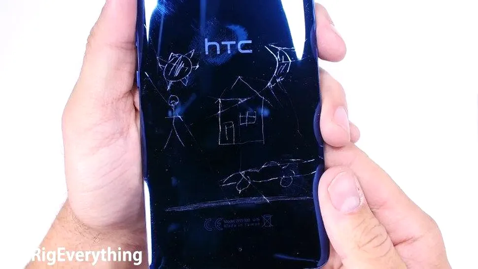 Cât de rezistent este HTC U Ultra, succesorul modelului HTC 10 de anul trecut