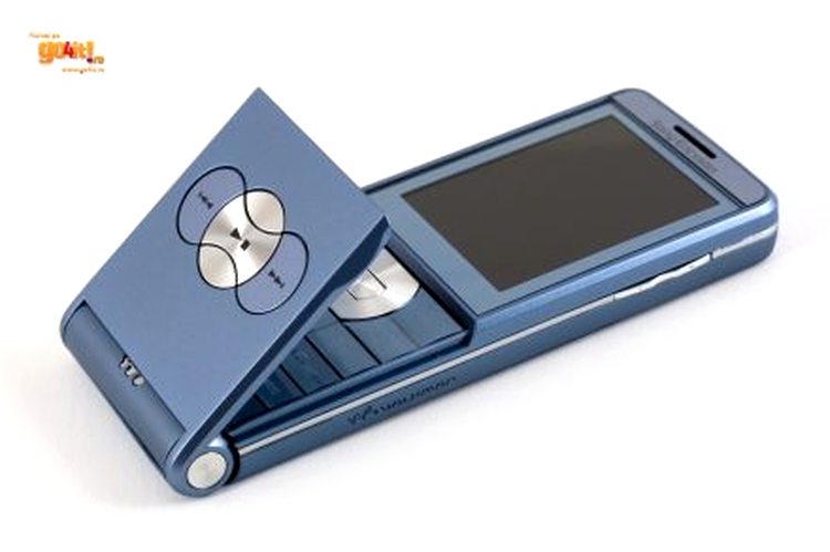 Sony Ericsson W350 – clapeta relativ fragilă