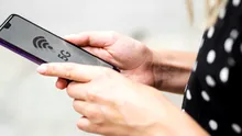 A doua cea mai mare bancă din România lansează servicii eSIM din aplicație. Cât costă 1 GB în Turcia sau SUA?