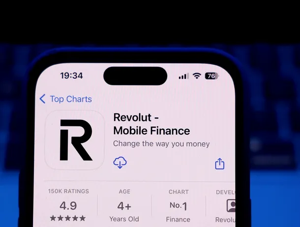 Revolut lansează AIR, propriul asistent cu inteligență artificială pentru buget, investiții și călătorii