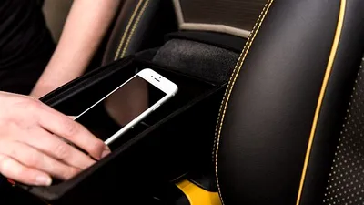 Tehnologia din secolul 19 prin care Nissan vrea să îi încurajeze pe şoferi să nu mai folosească telefonul la volan
