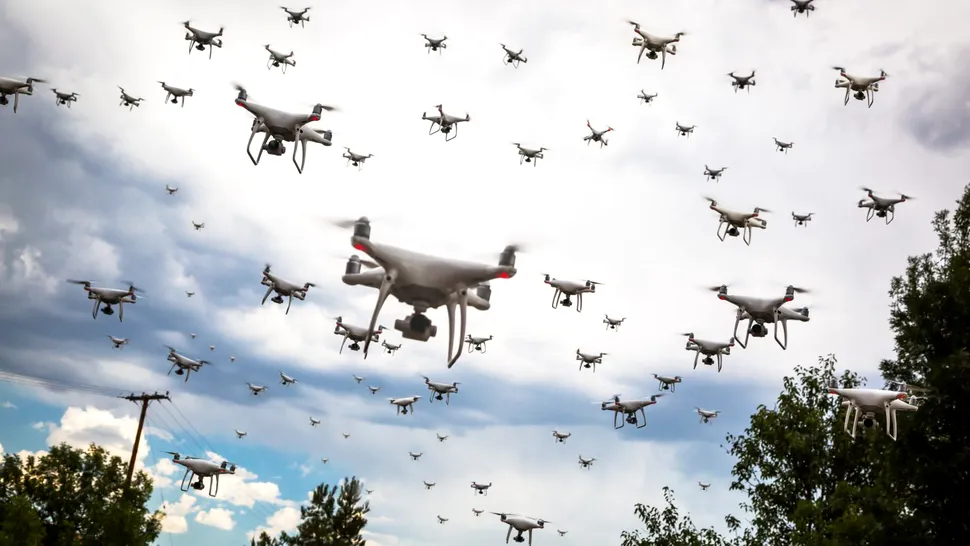 Armata SUA ia în considerare folosirea roiurilor de drone controlate de AI în situații de luptă
