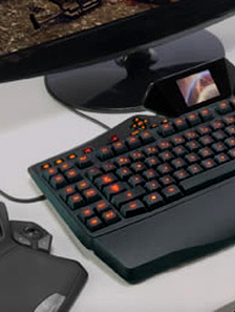 Logitech G13 şi G18