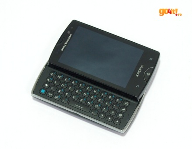 Sony Ericsson Xperia mini pro cu tastatură QWERTY