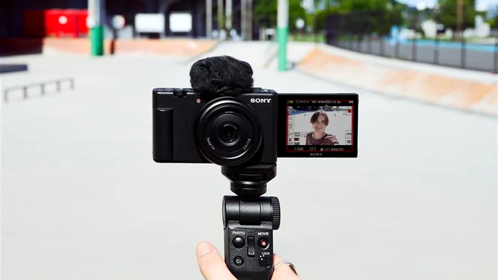 Sony lansează ZV-1F, cea mai ieftină cameră de vlogging, dedicată creatorilor de conținut la început de drum