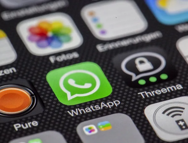 Utilizatorii Signal și WhatsApp, vizați de o campanie de atacuri cibernetice