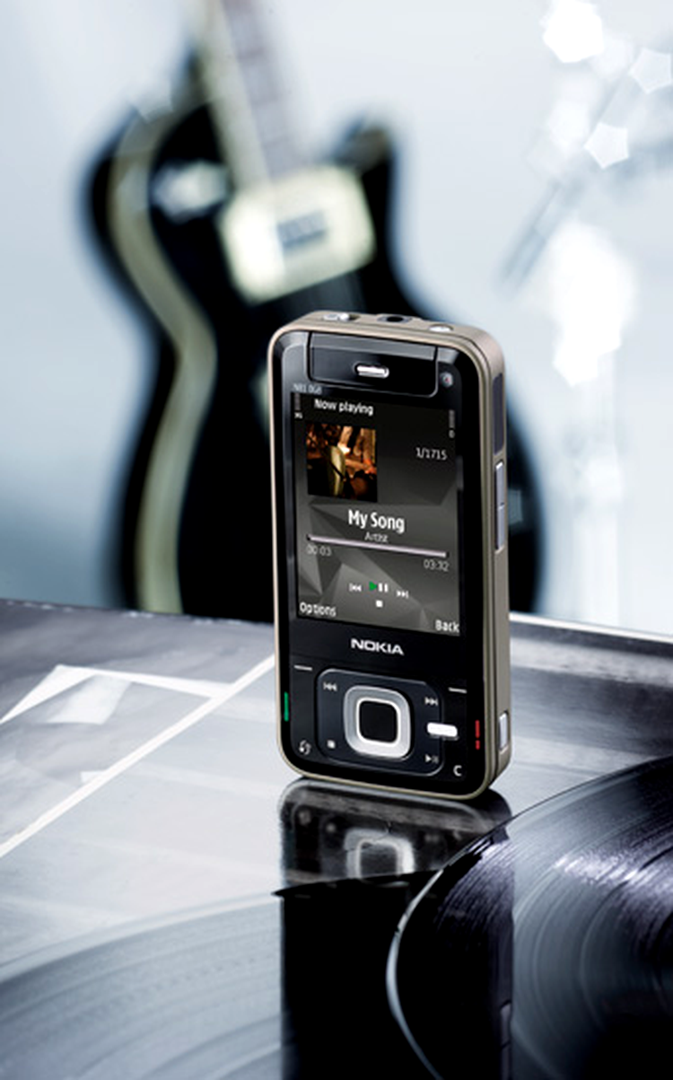 Nokia N81