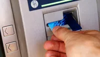 Card blocat în bancomat. Ce trebuie să faci când ATM-ul îți reține cardul. Reguli la principalele bănci din România