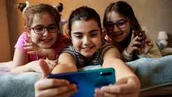 Canada analizează interzicerea rețelelor de socializare pentru copiii sub 16 ani