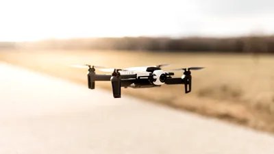 O dronă rusă complet autonomă a ucis trei ucraineni