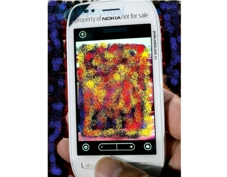 Nokia Sabre - sunt vizibile butoanele fizice