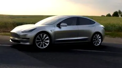 Tesla a înregistrat comenzi de 10 miliarde de dolari pentru noul Model 3