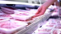 Alertă alimentară înainte de Paște! Carne contaminată cu Salmonella. S-au retras peste 50 de kilograme din magazine