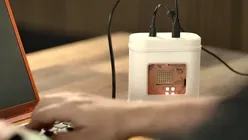 Un pasionat a construit o memorie USB de doar 64 de biți, inspirată din tehnologia folosită în programul Apollo – VIDEO