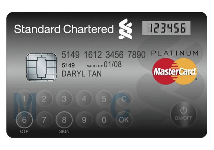 Display Card arată aproape la fel ca orice card de credit, debit sau card ATM, însă include şi funcţionalitatea unui digipass