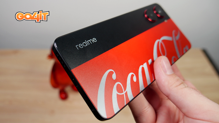 Realme 10 Pro Coca Cola back logo