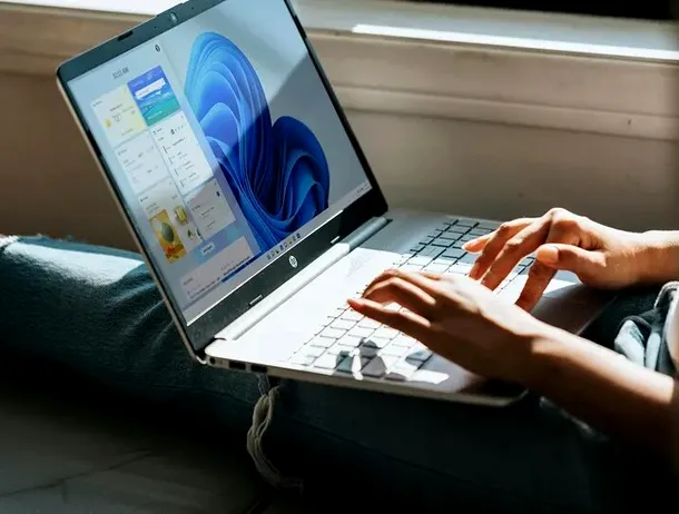 Windows 11 va permite utilizatorilor să dezinstaleze aplicațiile Microsoft nedorite. Chiar și Solitaire