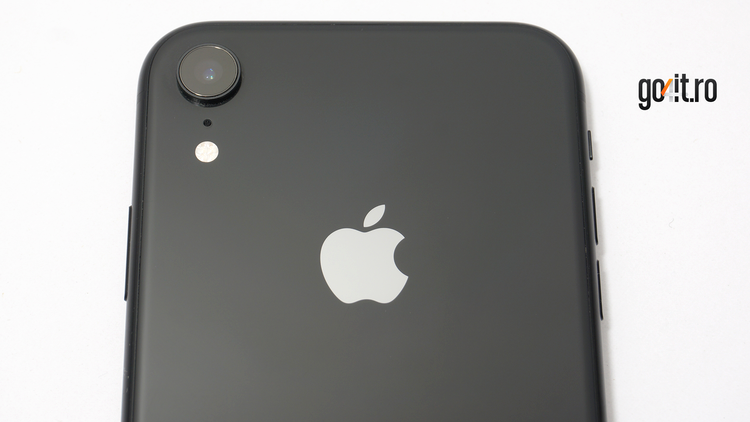 iPhone XR