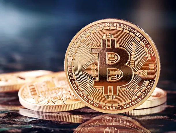 Bitcoin coboară sub pragul de 76.000 de dolari după eșecul istoric al legii așteptate de industria crypto