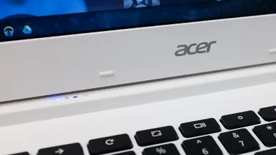 Acer Chromebook 13, un laptop ieftin cu ecran Full HD şi autonomie mare
