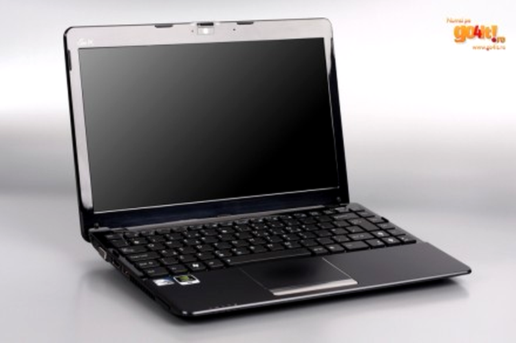 Asus Eee PC 1215N - un netbook ce promite mult