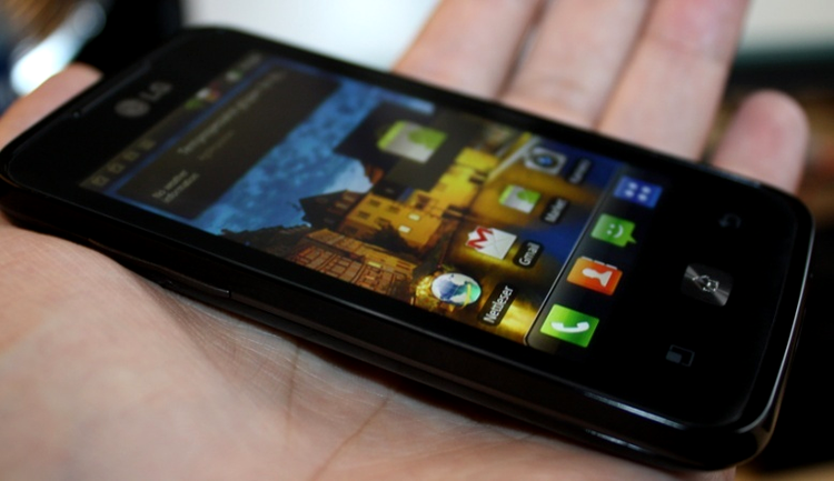 LG Optimus Two