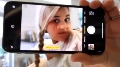 Un angajat al Apple a fost concediat după ce fiica lui a publicat un clip video cu iPhone X pe YouTube