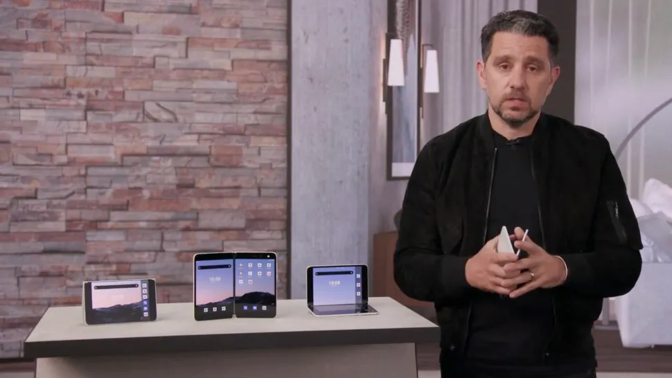 Ce oferă Surface Duo, noua tabletă Microsoft cu preț de 1400 dolari