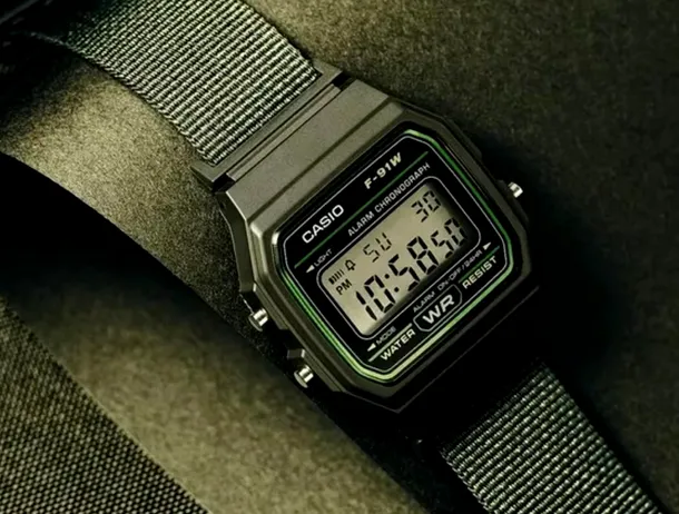 Casio lansează în Europa seria F-91WF cu curele textile din materiale reciclate, la un preț dublu față de modelul clasic