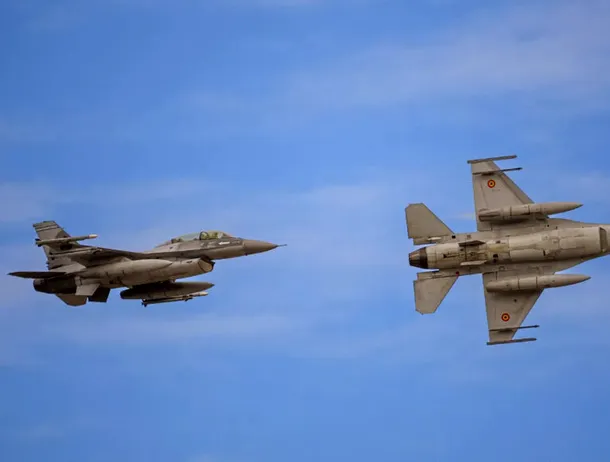 Avioane F-16 românești au interceptat și doborât două drone de atac în apropiere de Sulina