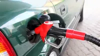 Prețuri carburanți sâmbătă, 4 iulie. Cât plătesc șoferii pentru combustibil în weekend. Cele mai mici tarife