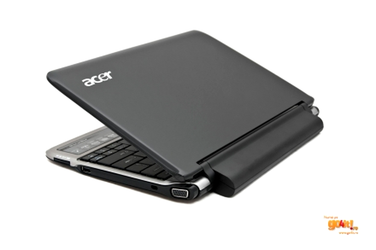 Acer Aspire One 751h cu bateria cu şase celule