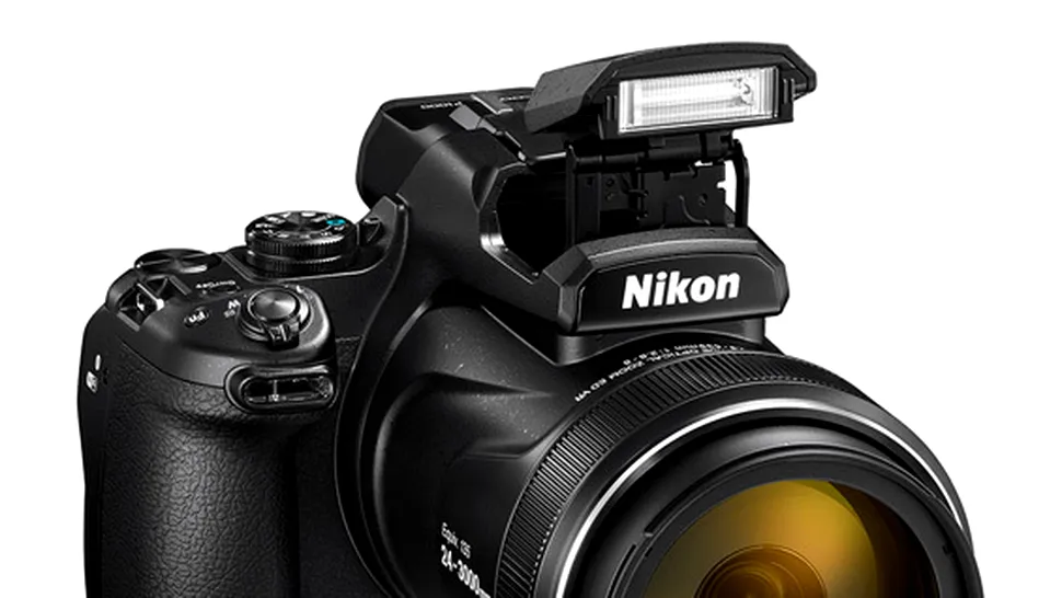 Nikon lansează P1000, aparatul foto cu zoom optic 125x care îţi permite să obţii poze clare de la aproape orice distanţă