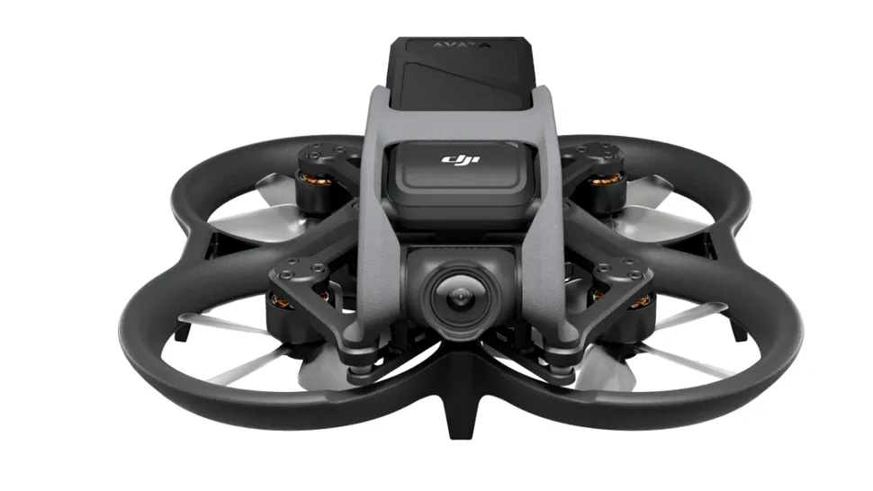 DJI dezvăluie Avata FPV, o nouă dronă pe care o poți pilota în modul first-person