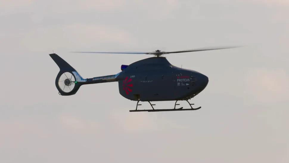 VIDEO Drona-elicopter a Marinei Regale Britanice efectuează primul său zbor autonom. Proteus este capabilă să transporte o sarcină utilă de o tonă