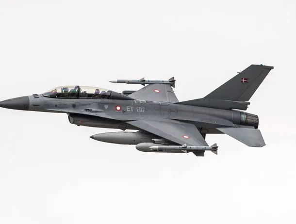 Danemarca își retrage flota de avioane F-16 după 46 de ani de serviciu. Aeronavele nu ajung la hangar: o parte merg în Ucraina