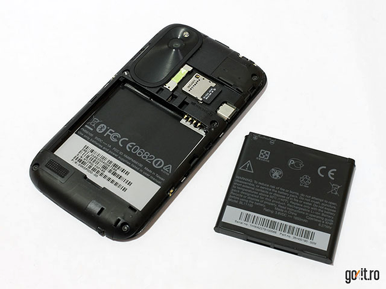 HTC Desire X - acumulatorul Li-Ion de 1650 mAh