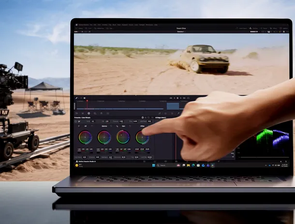 Microsoft atacă MacBook Pro cu Surface Laptop Ultra: „Până la 6,2 ori mai rapid”, dar numai în testele AI