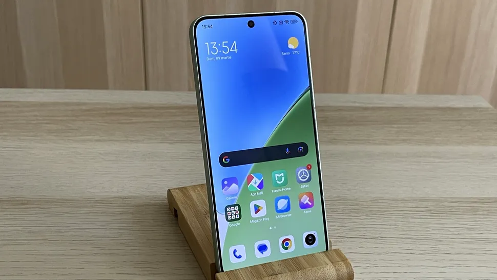 Review Xiaomi 15 - Să fie acesta cel mai bun flagship compact?