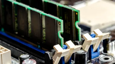 PC-ul tău are 16 GB de memorie RAM, dar funcționează ca și cum ar avea doar 8 GB. Această singură setare este motivul