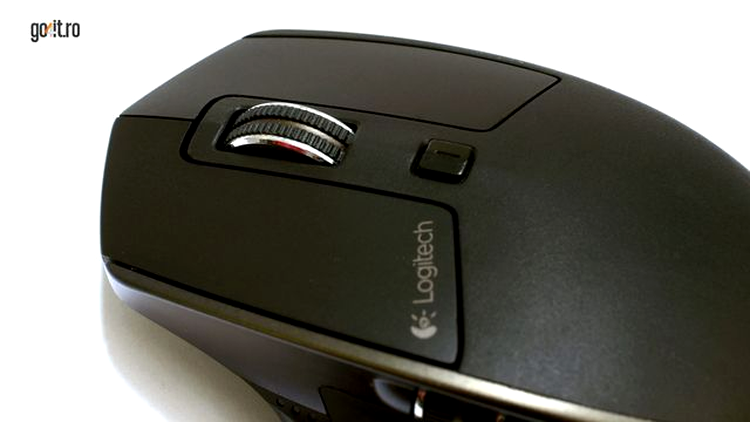 Logitech MX Master - Scroll-ul principal are două moduri de funcţionare