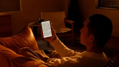 Huawei ar putea lansa în septembrie un telefon cu ecran lat și design nepliabil. Care ar putea fi prețul?