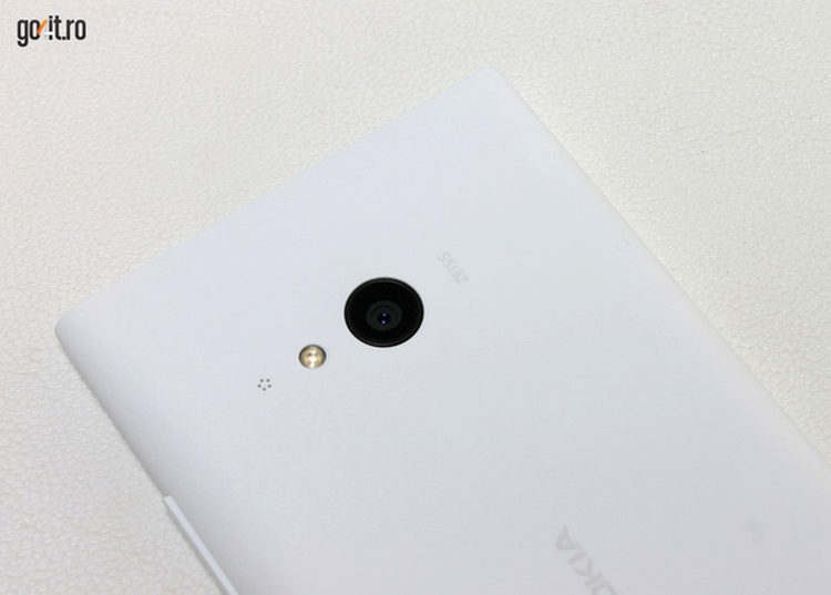 Nokia Lumia 735: o cameră foto cu obiectiv F/1.9