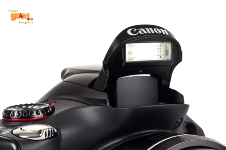Canon PowerShot SX30 IS - blitzul se deschide manual