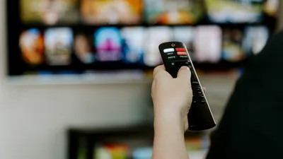 Două Smart TV-uri accesibile la Auchan. Alegerea potrivită pentru un buget de sub 700 de lei
