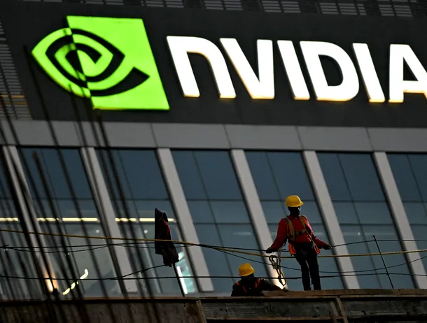 INFOGRAFIC | Sectorul tehnologic domină clasamentul celor mai valoroase 50 de companii în 2026. NVIDIA pe primul loc