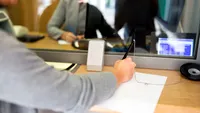 Obligație după schimbarea buletinului. Ce trebuie să faci pentru a evita problemele cu contul bancar 