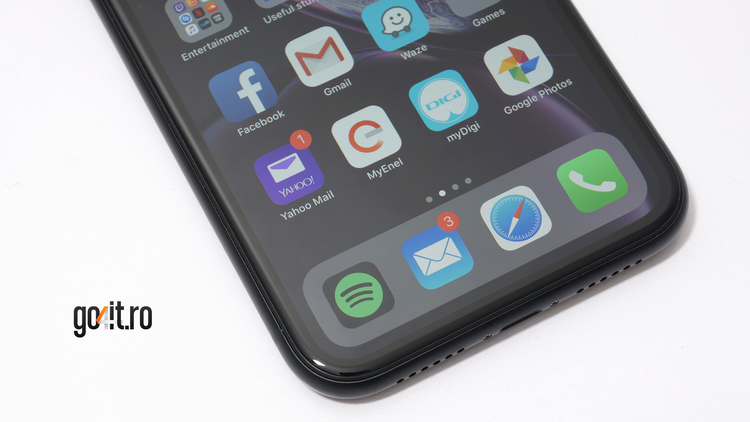 iPhone XR